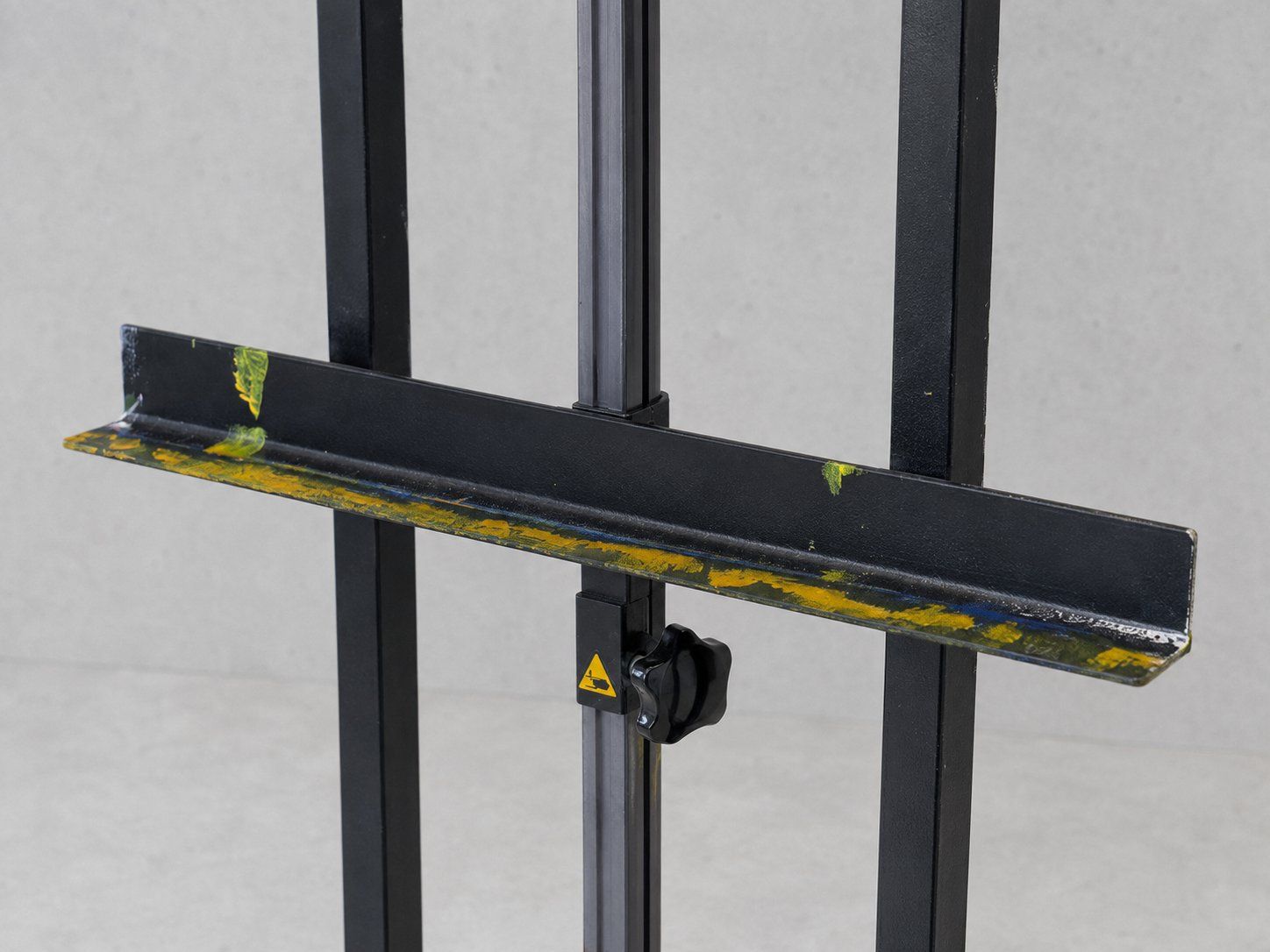 Cavalletti: Robuste Metall-Staffelei – Usato da Worb venduto da DealPoint24 2