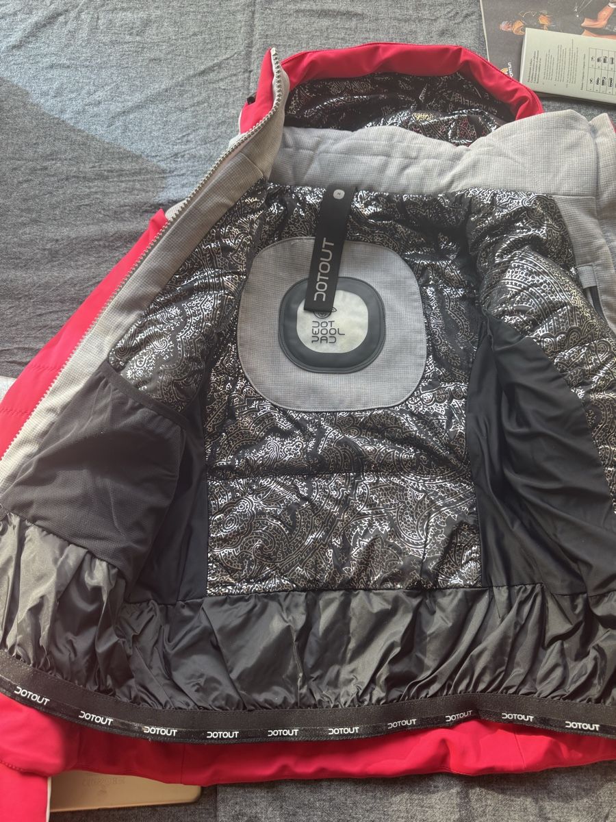 Giacche: Dotout Women's Ski Jacket, Size M, Extra Warm – Nuovo (secondo la descrizione) da Zürich venduto da alieacelina 1