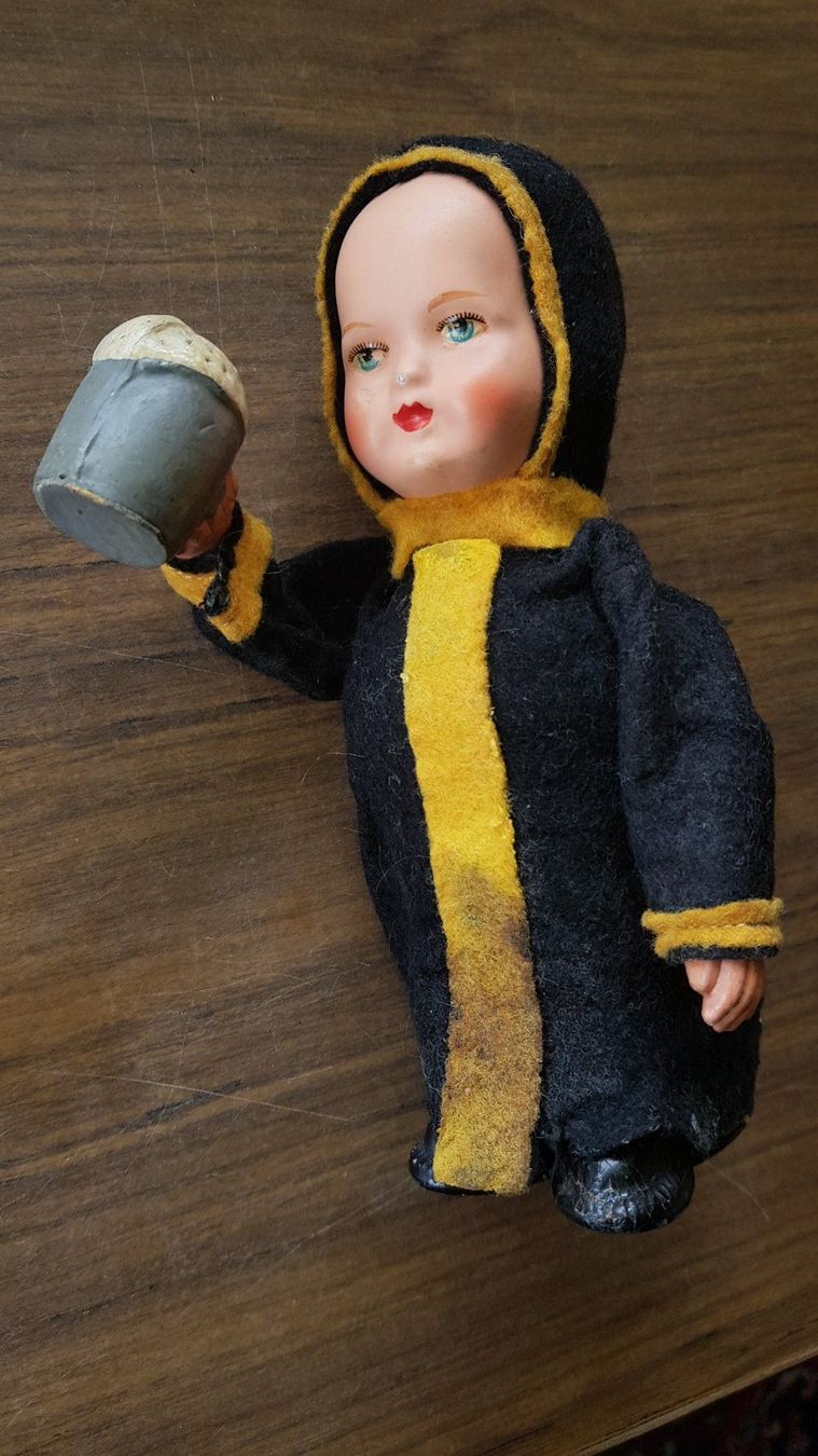 Poupées: Antike Puppe Celluloid Mönch mit Bierkrug – D'occasion à Mörschwil par lindaswunderkiste 6