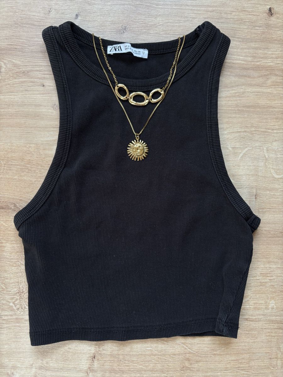 Zara Top: top zara noir, taille S – Nuovo (secondo la descrizione) da Tavannes venduto da callie.mcli