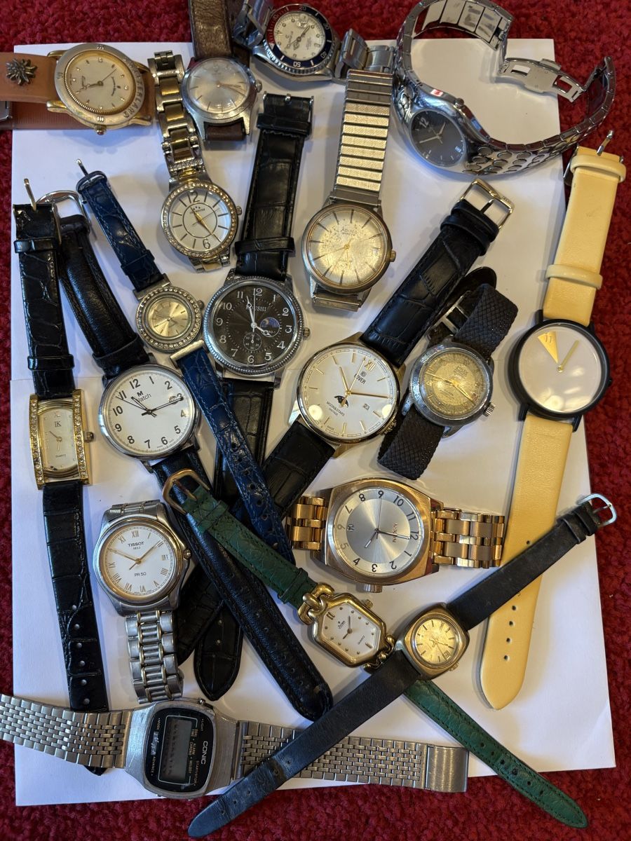 Montres: Uhren Lot 18stuck  – D'occasion à Murten par Tzaugg