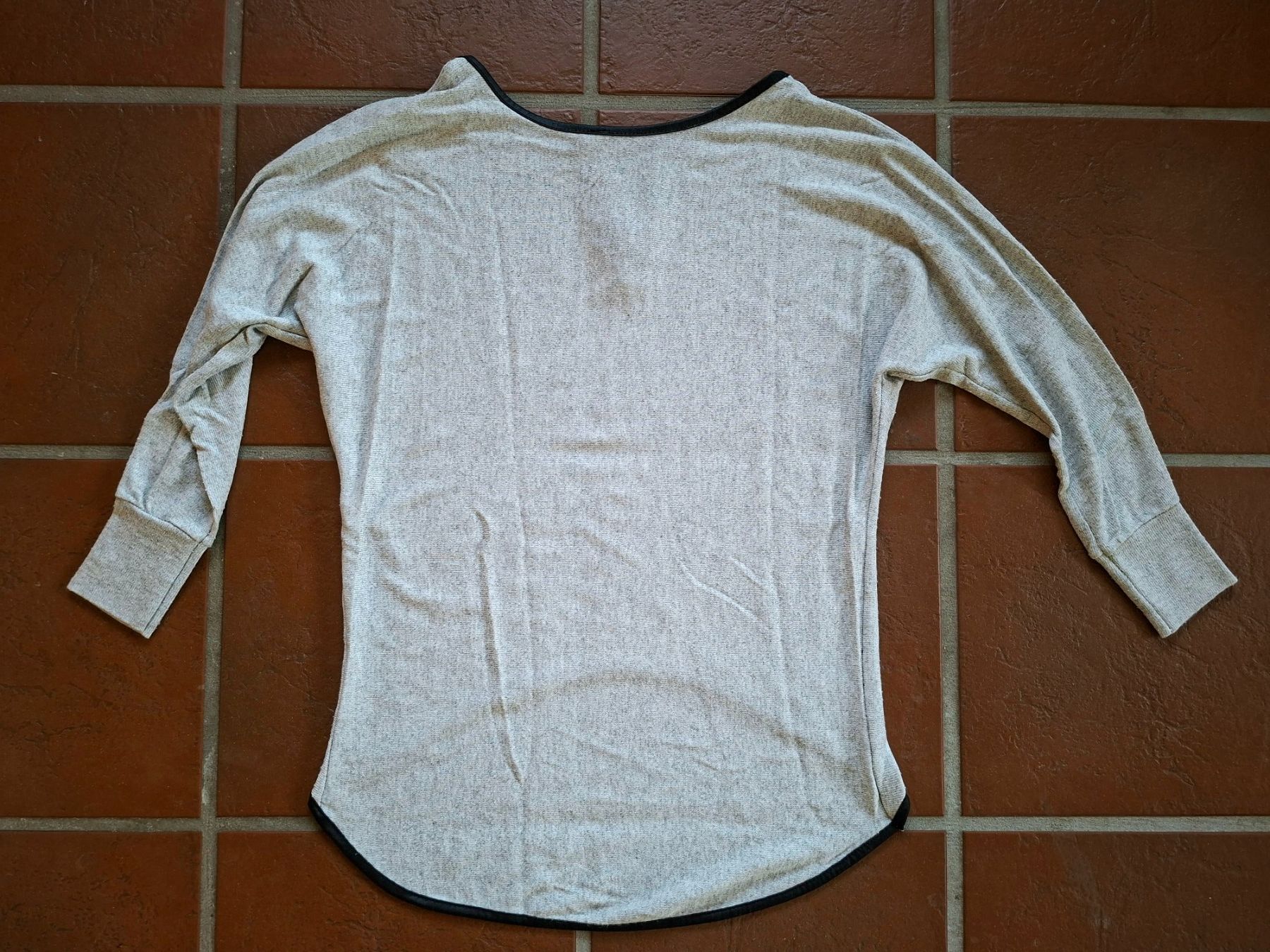 Maglioni & Felpe: Chicorée; hellgrauer Pullover mit Reisverschlussdetail Gr. S – Usato da Boniswil venduto da Totomat-Lady 3