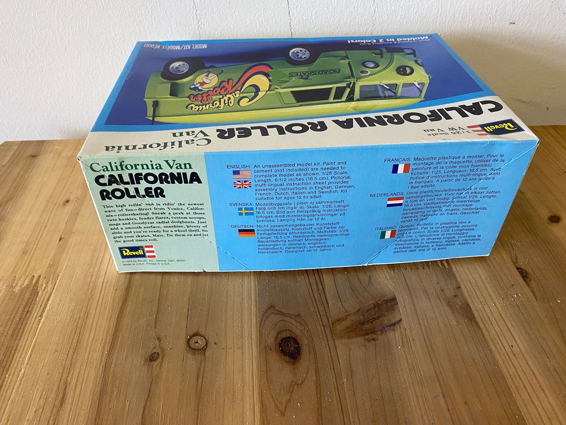 Revell Kit di modellismo & Modellini statici: VW Bus California Roller 1:25 / Revell – Nuovo (secondo la descrizione) da Zürich venduto da Matteo6 2