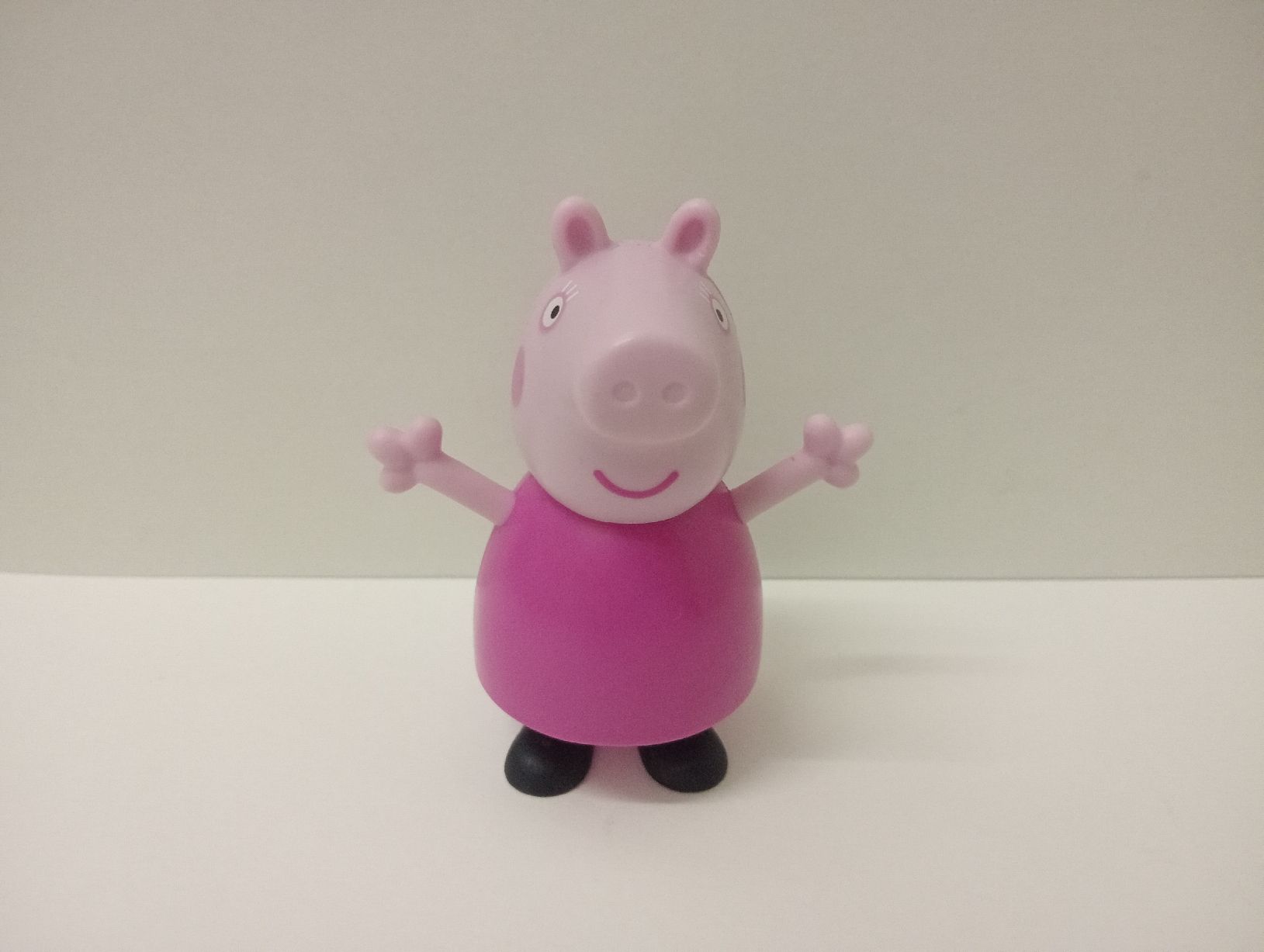 Hasbro Figuren: Peppa Pig Figur 8 cm Hasbro - Top Zustand – Gebraucht aus Allschwil von Evgeniia78 1