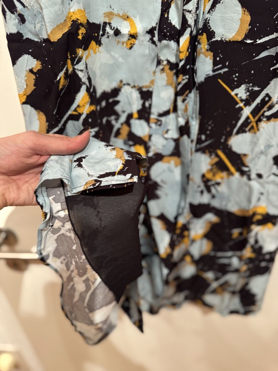 Hugo Boss Kleider: Hugo Boss patterned dress, size 36, short sleeves – Gebraucht aus Turbenthal von elizameise 4