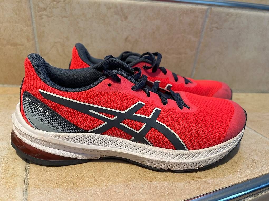 Scarpe per ragazzi: ASICS Aussenturnschuh Gr. 38 – Usato da Schmerikon venduto da sab_6ppz 1