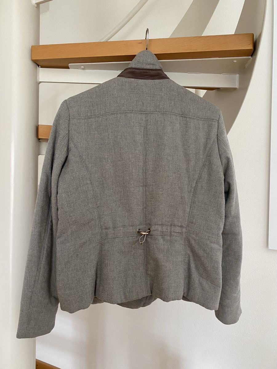 Massimo Dutti Giacche: Massimo Dutti Jacket Grey Quilted Design Size M – Usato da Herrliberg venduto da non_5qdb 2