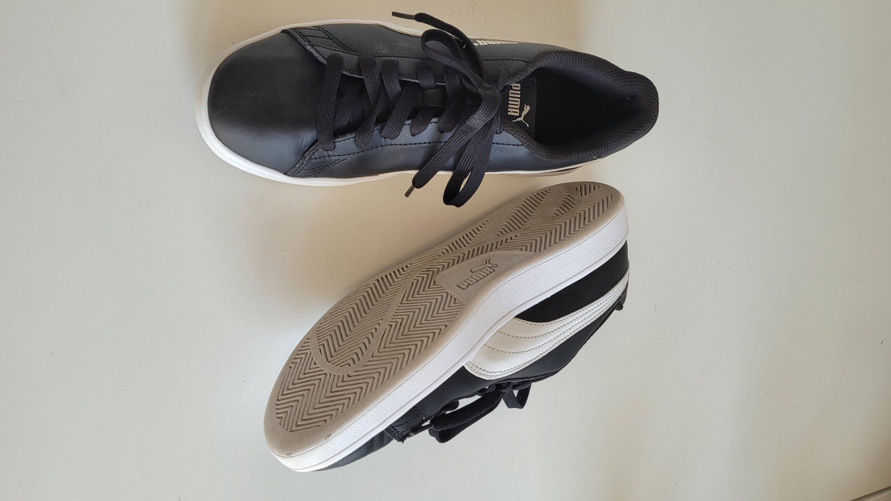 Puma Scarpe da uomo: Puma Smash V2 L Sneaker Grösse 41 – Usato da Nottwil venduto da Sunshine0_1 5