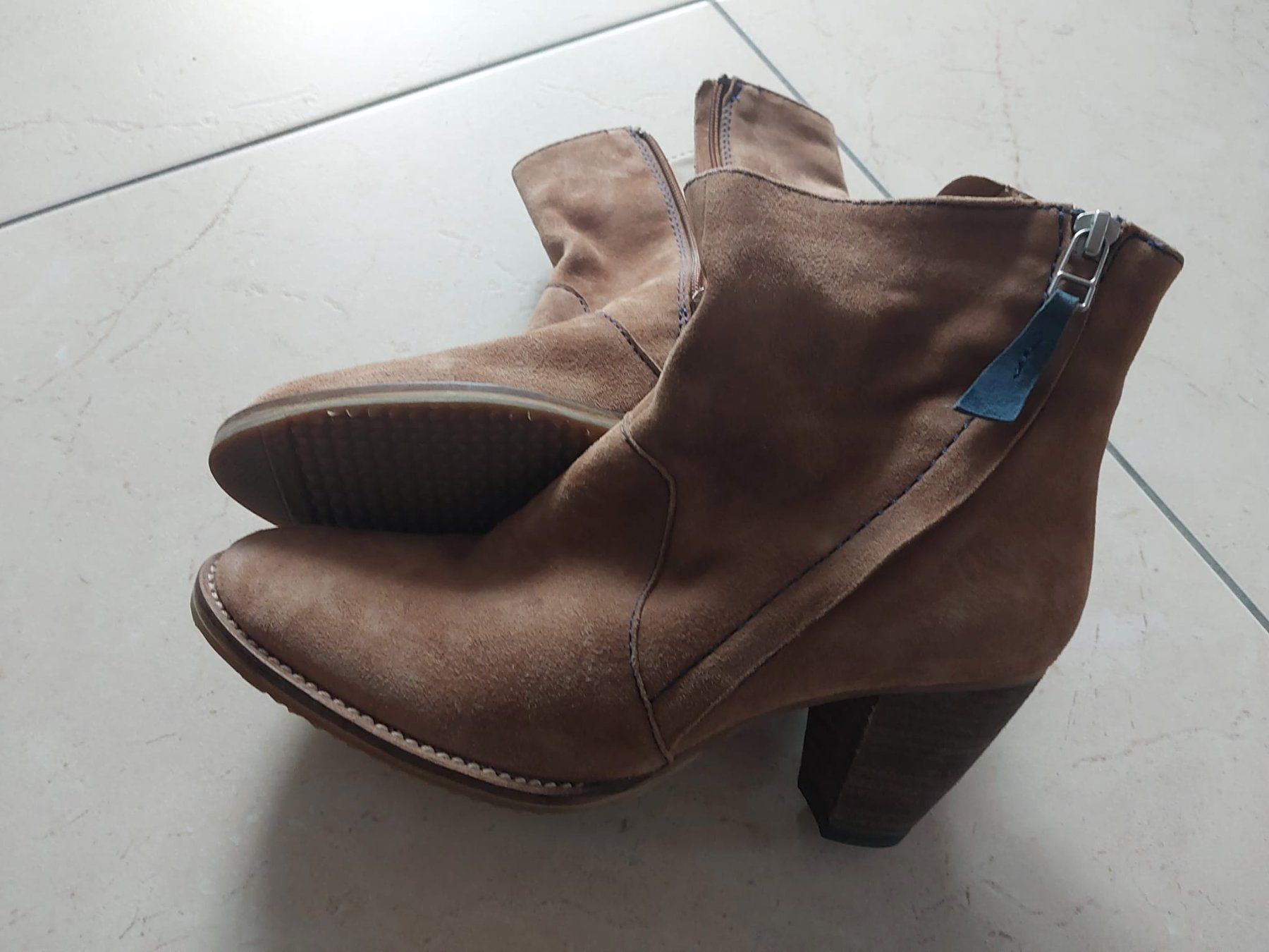 Damenschuhe: Varese Stiefeletten 38 – Gebraucht aus Rothenthurm von Meitli18 3