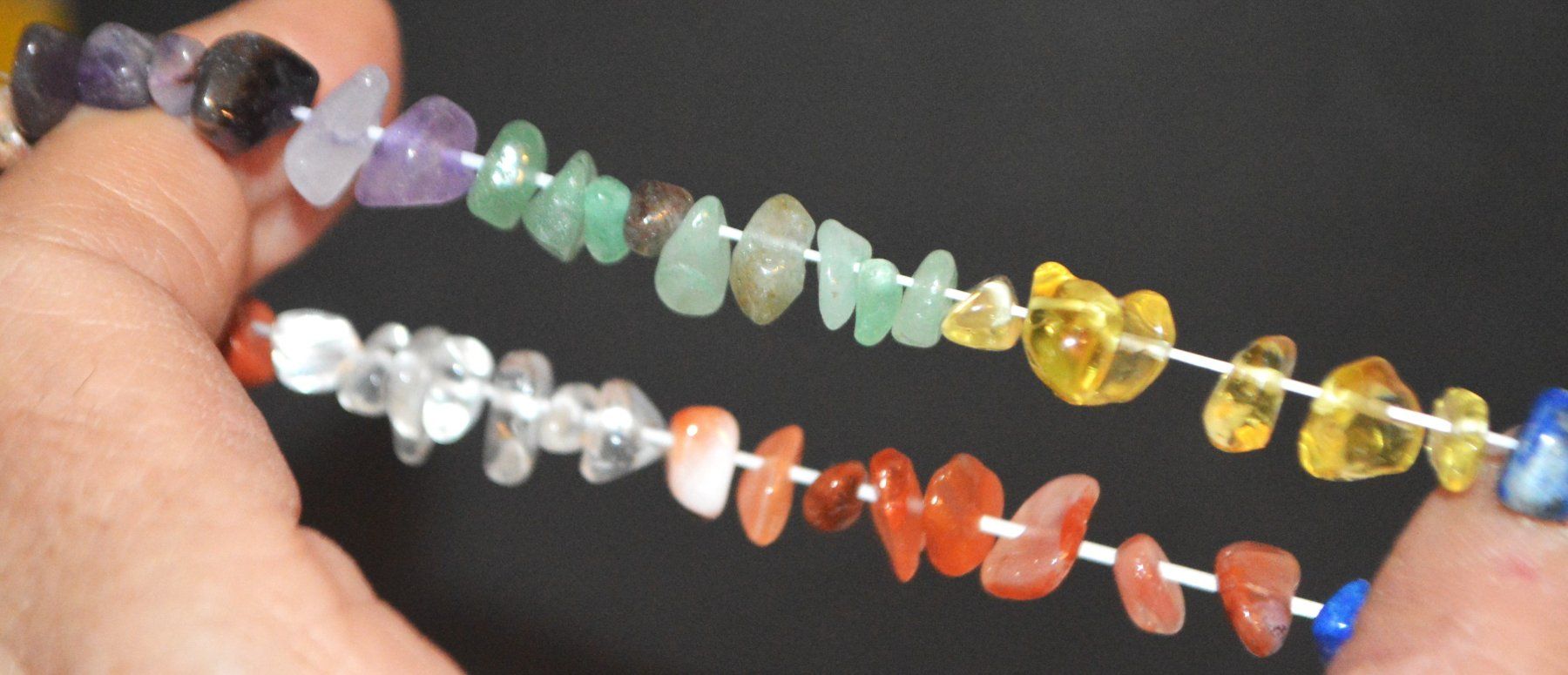 Armbänder & -reifen: Armband L-6625 – 7 Chakra Chips – elastisch – Neu und originalverpackt aus Goldiwil (Thun) von han_v5b7 5