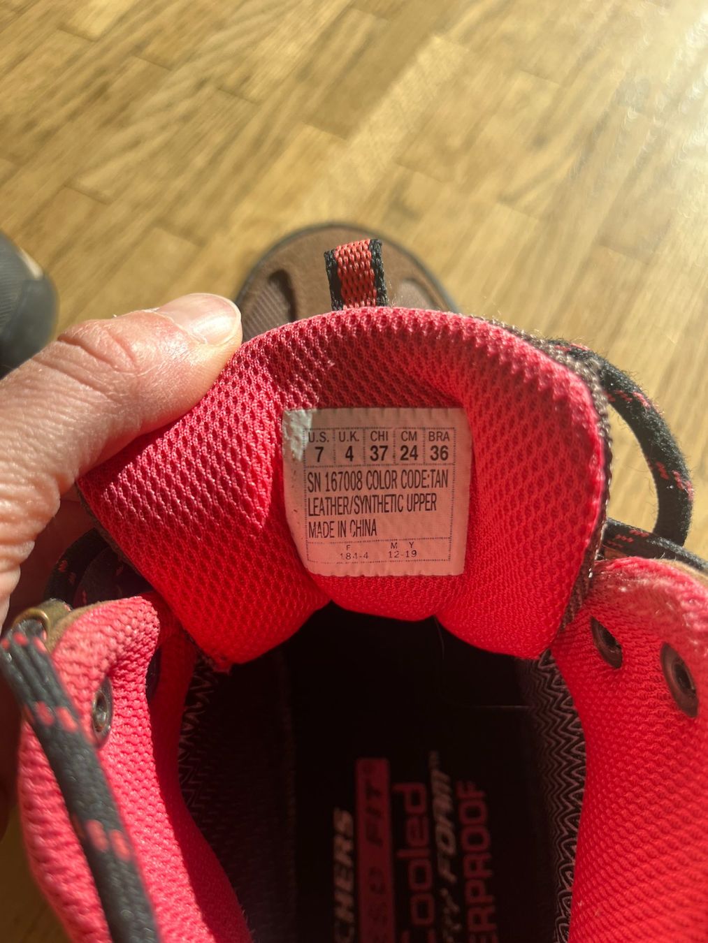 Skechers Damenschuhe: Skechers Wasserdichte Wanderschuhe – Gebraucht aus Zürich von Marghensy 3