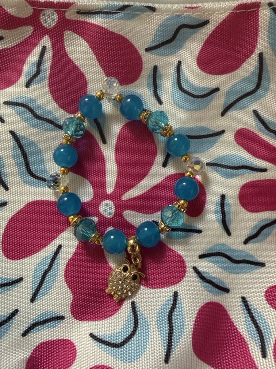 Armbänder & -reifen: blaue Armkette mit Eule – Gebraucht aus Winterthur von fabi1896