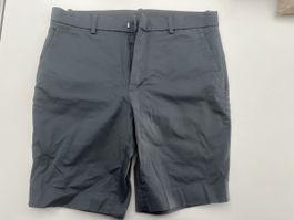 Herren Shorts UNIQLO grau Grösse M Bund 76-84cm