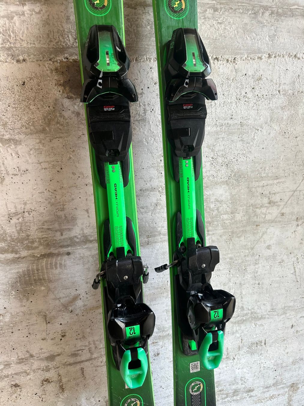 Head Skis: Head Supershape Ski 163CM – D'occasion à Emmenbrücke par karkarkar 1