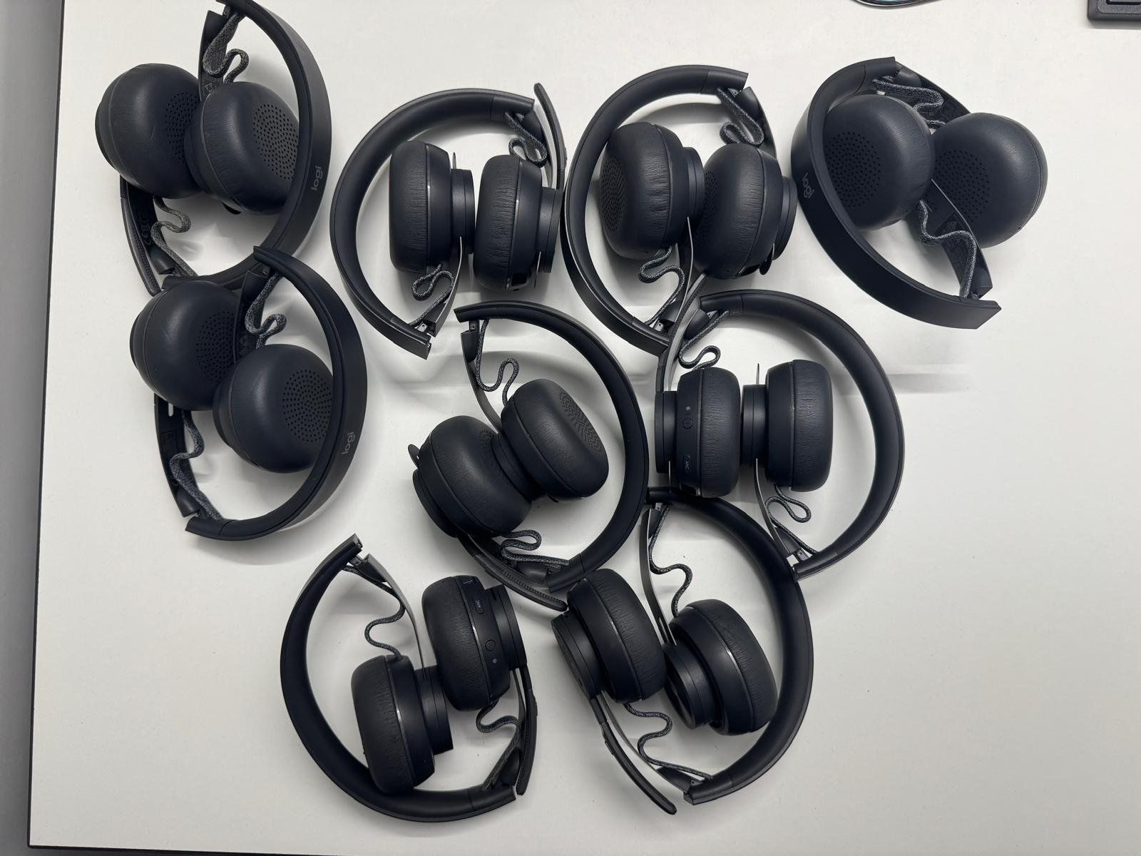 Logitech Cuffie: 10x Logitech Zone Wireless mit Ladestation – Usato da Schaffhausen venduto da gvs-it