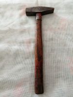 Antiker Schlosserhammer Vintage-Look, robust & zuverlässig