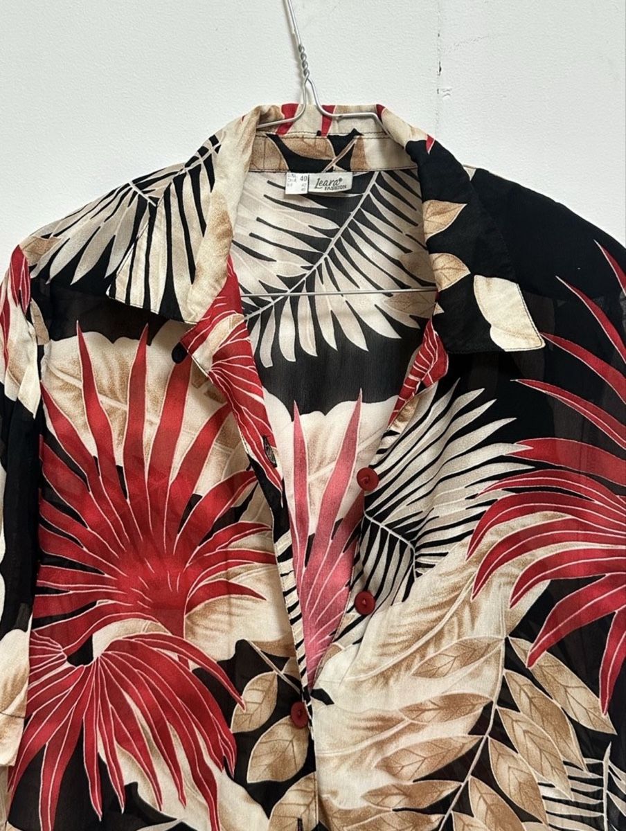 Blusen: Vintage  Blouse Size 40 / 38 – Gebraucht aus Vevey von ledidream 1