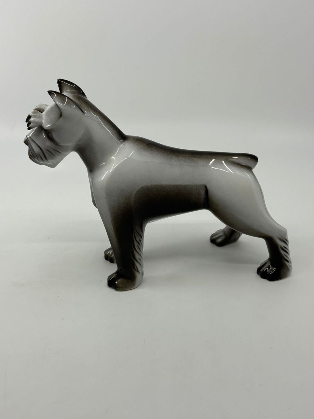 Statuette: Figur Schnauzer aus Keramik, Grau-Schwarz – Usato da Herisau venduto da Seyashop1 2