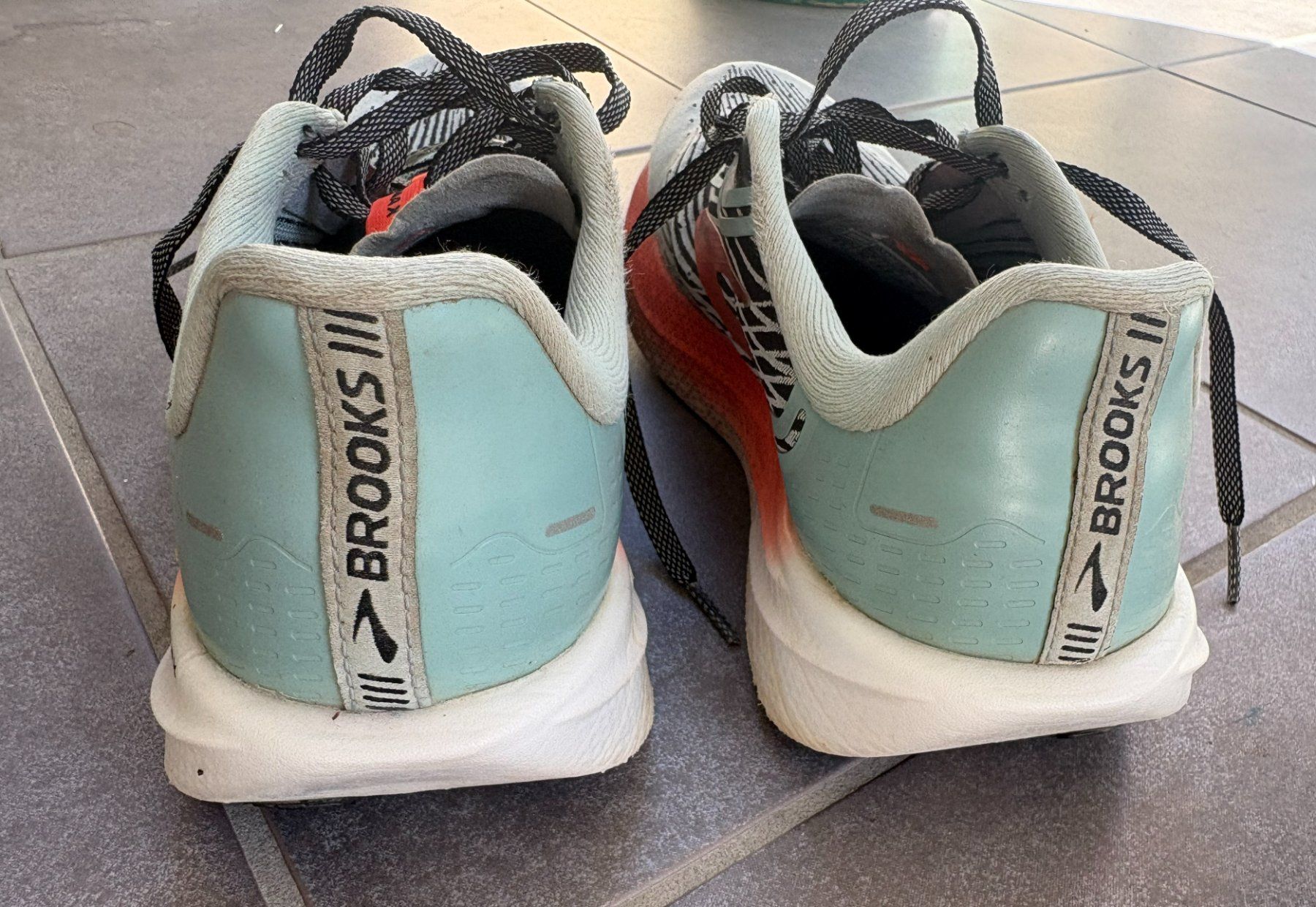 Brooks Scarpe da donna: BROOKS Runningshuhe – Usato da Frauenfeld venduto da Nezadim 2