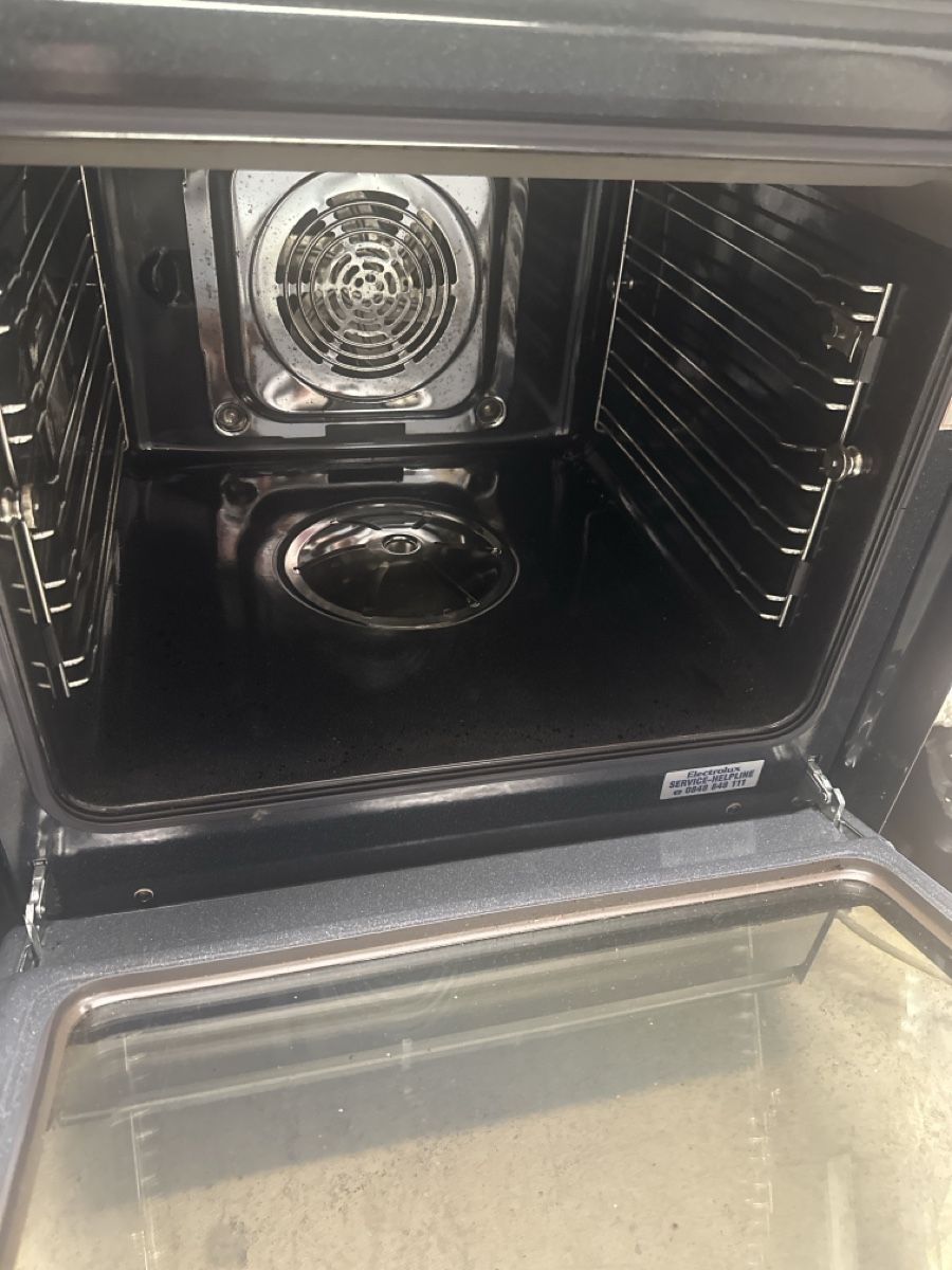 Electrolux Backöfen: Backofen Electroluc – Gebraucht aus Rapperswil SG von kat_rw8q 2