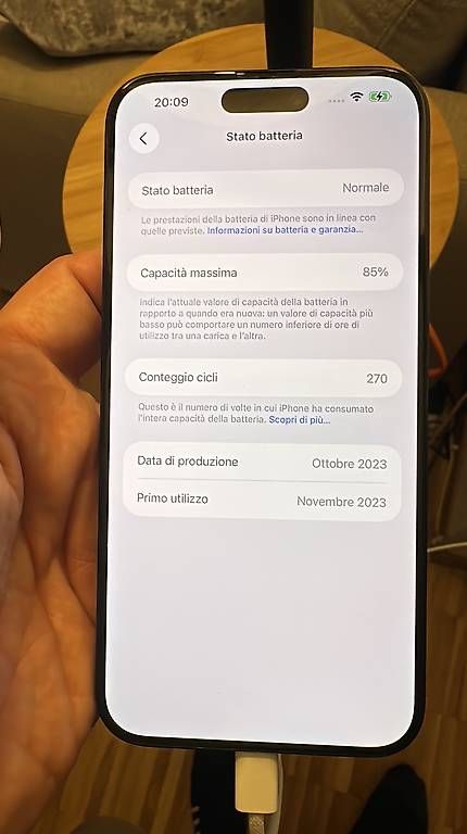 Apple Telefoni cellulari / Smartphones: IPhone 15 pro Max 512gb – Usato da Nyon venduto da Ungaru 4