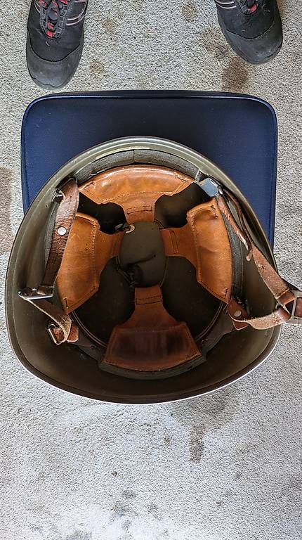Uniformes & Effets: Stahlhelm  – D'occasion à Steinen par paulo14 1