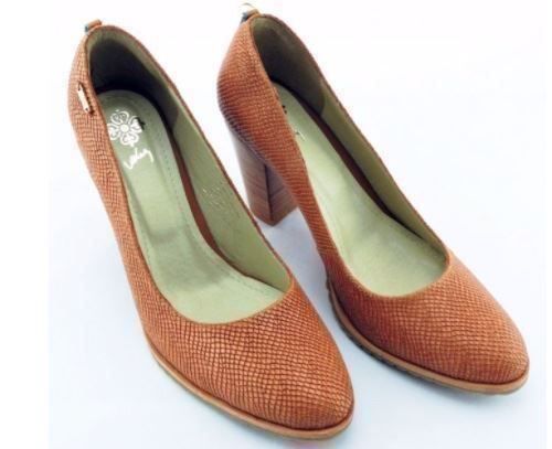 Scarpe da donna: Damen Leder Pumps Grösse 39 – Nuovo e nell'imballaggio originale da Rengg venduto da kindle02