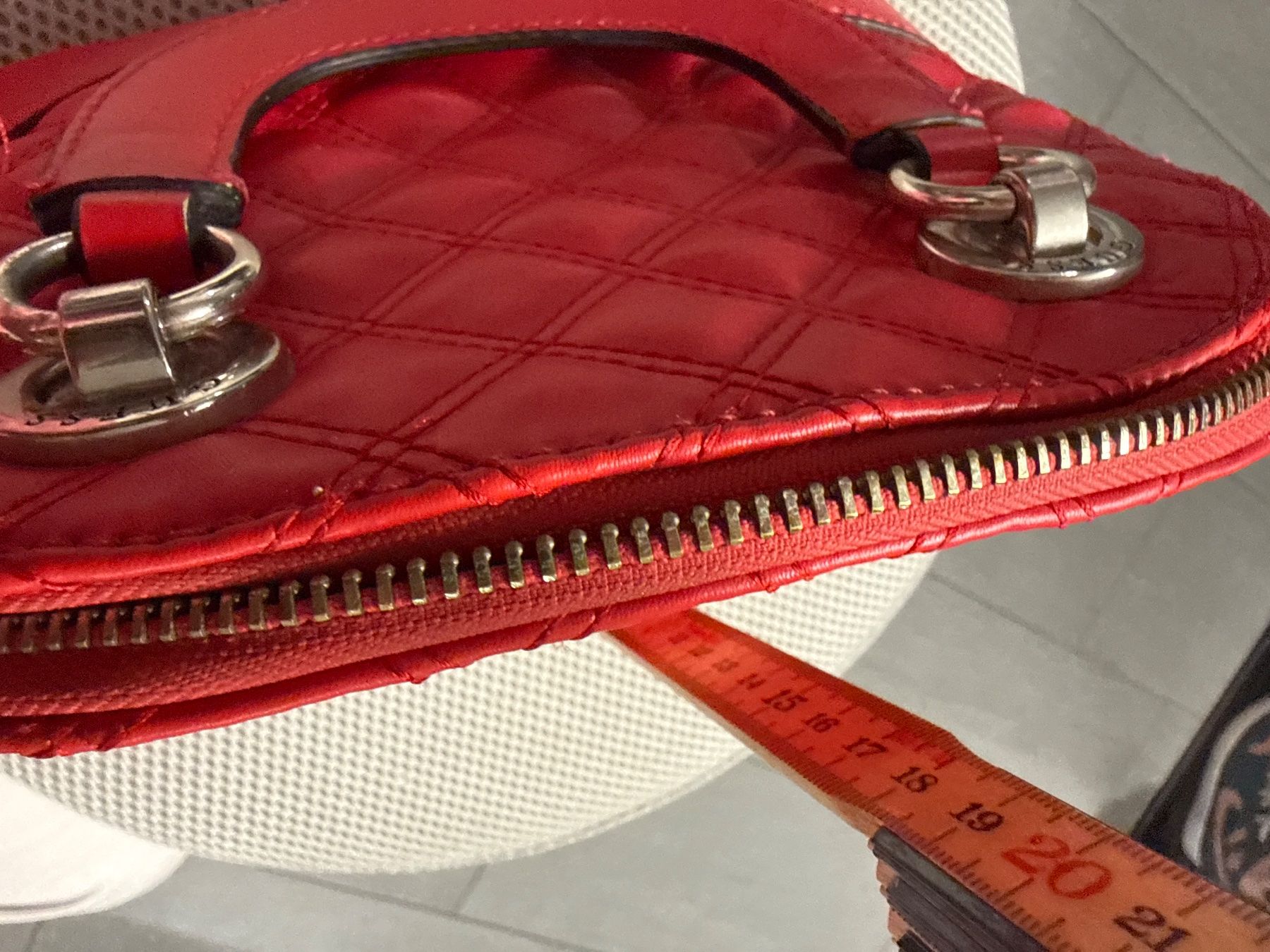 Guess Sacs femmes: Guess Ledertasche – D'occasion à Pfeffingen par Allhandelklgwatches 7