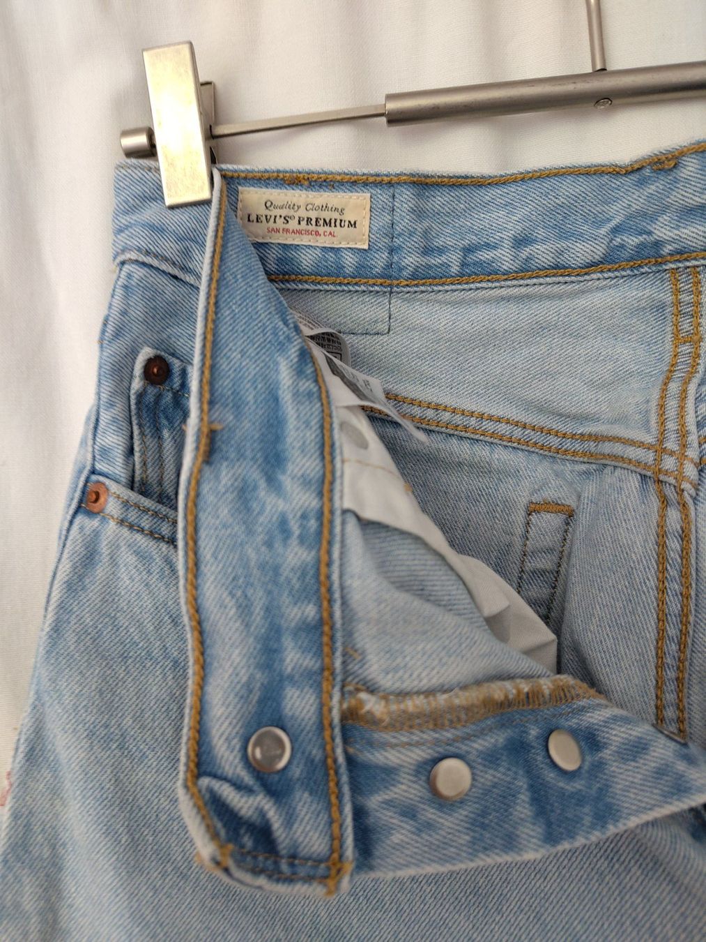 Levi's Jeans: Jeans clair Levi's 501 – Nuovo (secondo la descrizione) da Biel/Bienne venduto da Creager 2