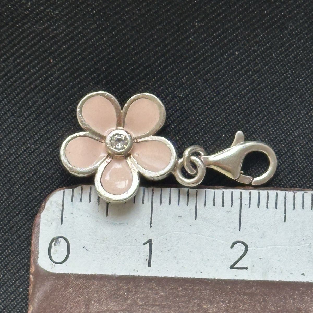 Thomas Sabo Ciondoli: Thomas Sabo Blume Charms  – Usato da Givisiez venduto da dor_xb9k 3