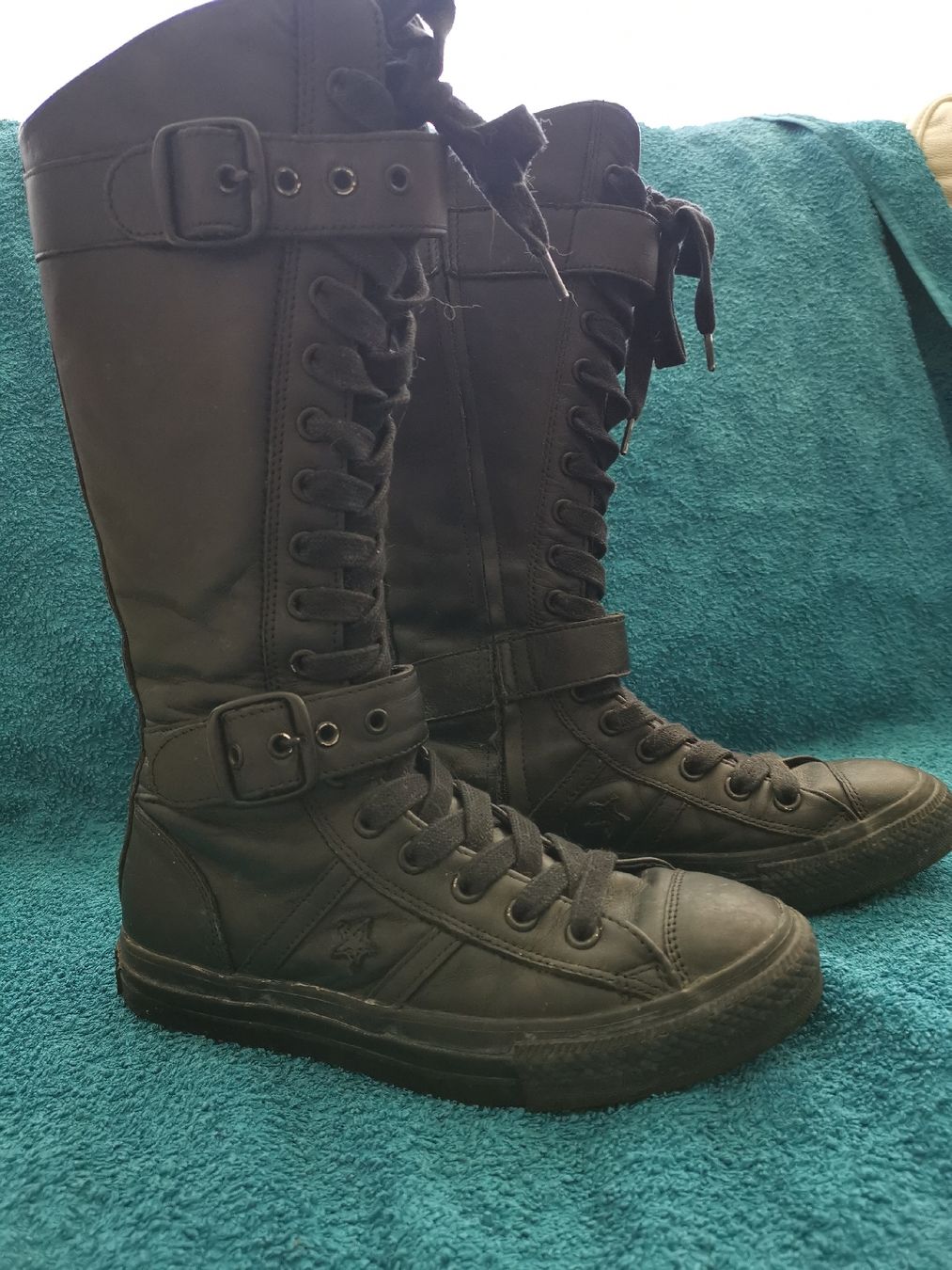 Scarpe da donna: Converse Stiefel Grösse 39 – Usato da Stäfa venduto da Pinky777