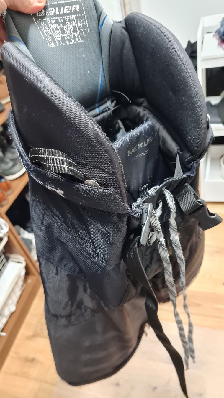 Bauer Pantaloni: Eishockeyhose JR, S – Usato da Gebenstorf venduto da Piso1 2