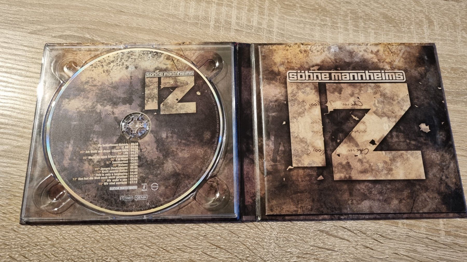 CD: Söhne Mannheim - Iz on – Usato da Hagenbuch ZH venduto da lecterr55 1