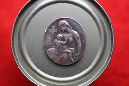 anstecker 1945 / individual jewellery