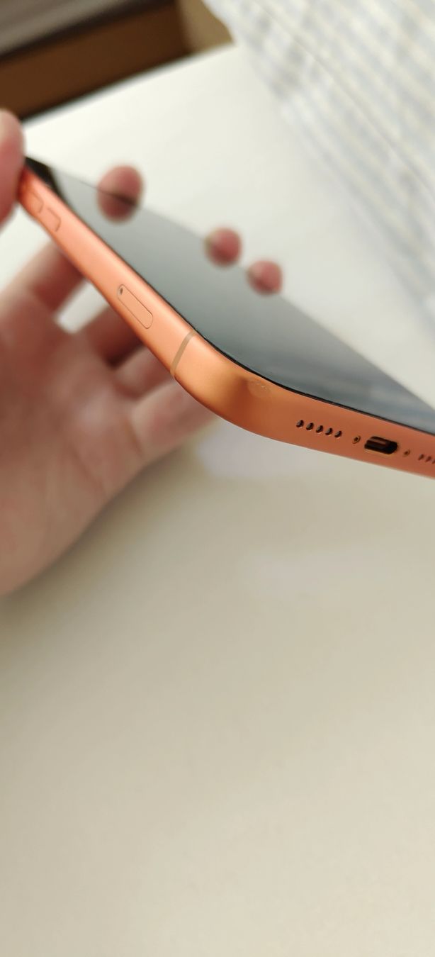 Apple Portables: Apple iPhone 17 Pro  Orange 256 GB – Neuf (Voir description) à Zürich par jch_xw8q 5