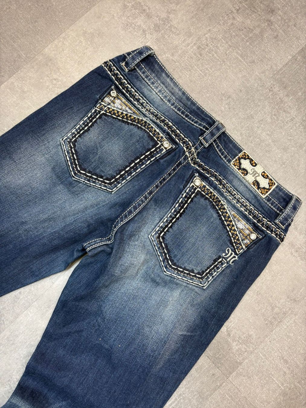 Jeans: Miss Me Bootcut Flared Jeans - Grösse L/29 – Nuovo (secondo la descrizione) da Werdenberg venduto da hase.vintage