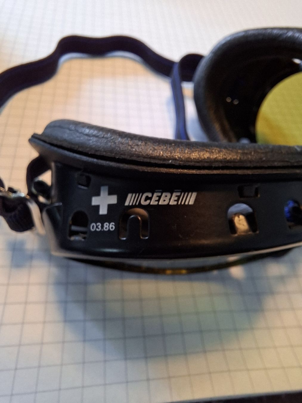 Occhiali & Lenti: Gletscherbrille v. Schweizer Armee – Usato da Ipsach venduto da jpbo 6
