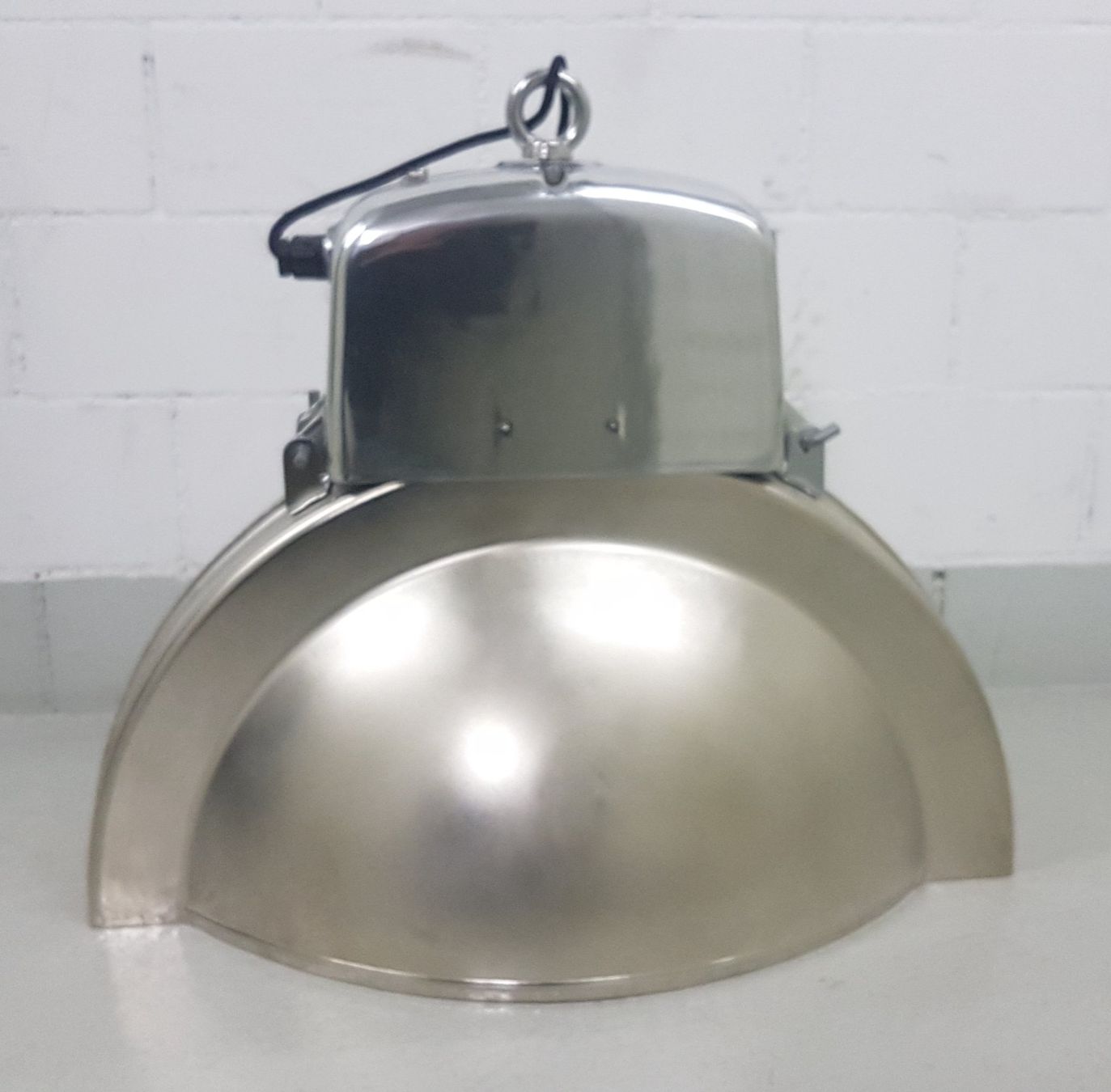 Lampade: Industrielampe aus den 50er Jahren – Usato da Thalwil venduto da Eyecatcher