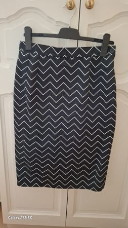 Jupe crayon Yves Saint Laurent vintage T40 , motif zigzag