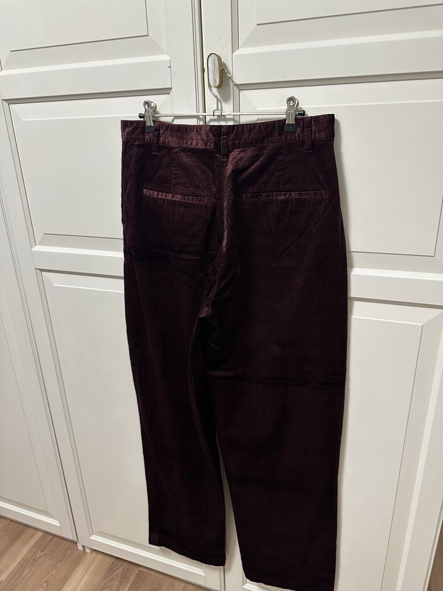 Massimo Dutti Pantaloni: Massimo Dutti Samthose, Grösse 40, Weinrot, Herbst-Look – Nuovo (secondo la descrizione) da Erlinsbach SO venduto da aka_5b2y 3
