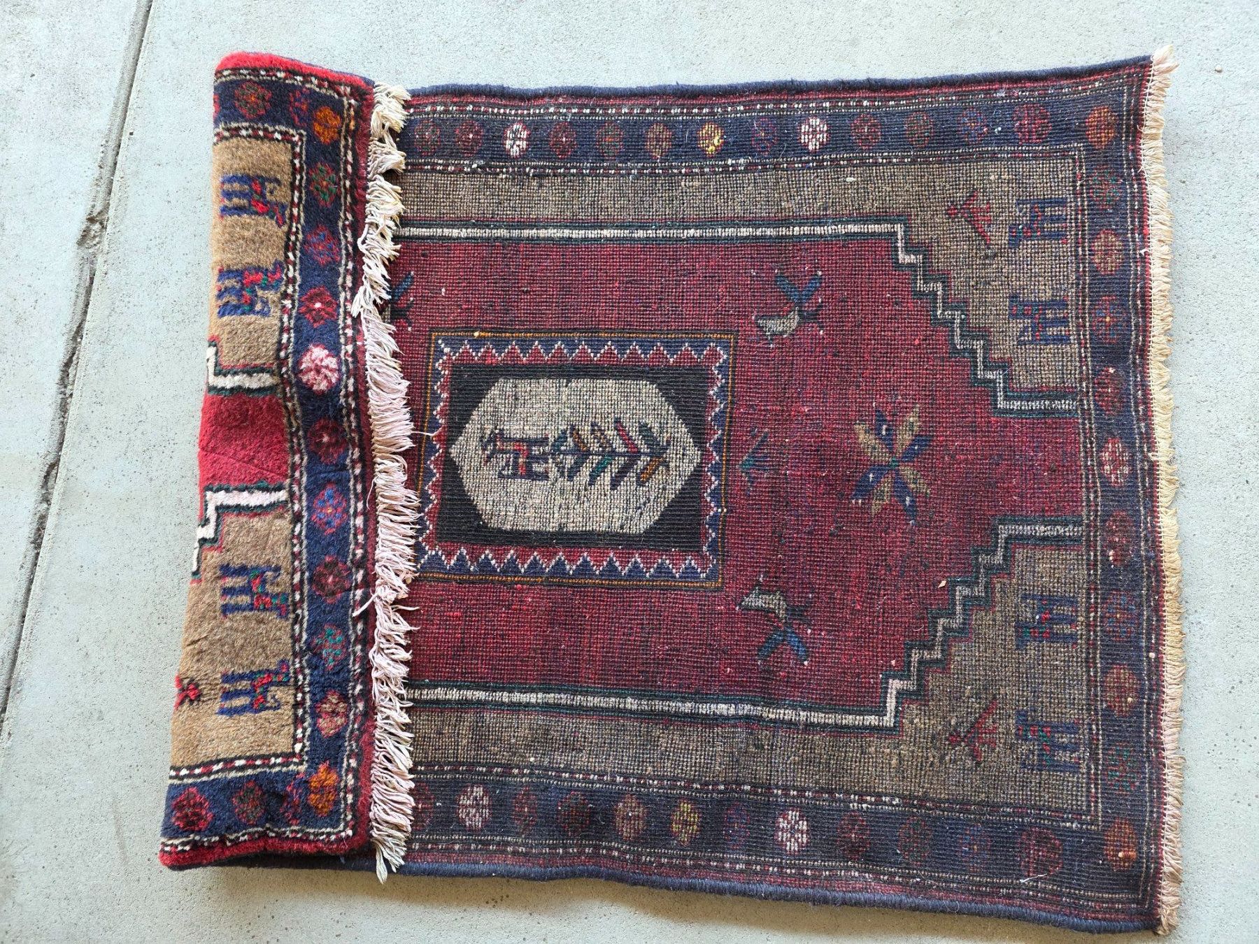 Teppiche: antiker Orient Teppich 120 cm x 87 cm – Gebraucht aus Walterswil BE von Lonitti 6