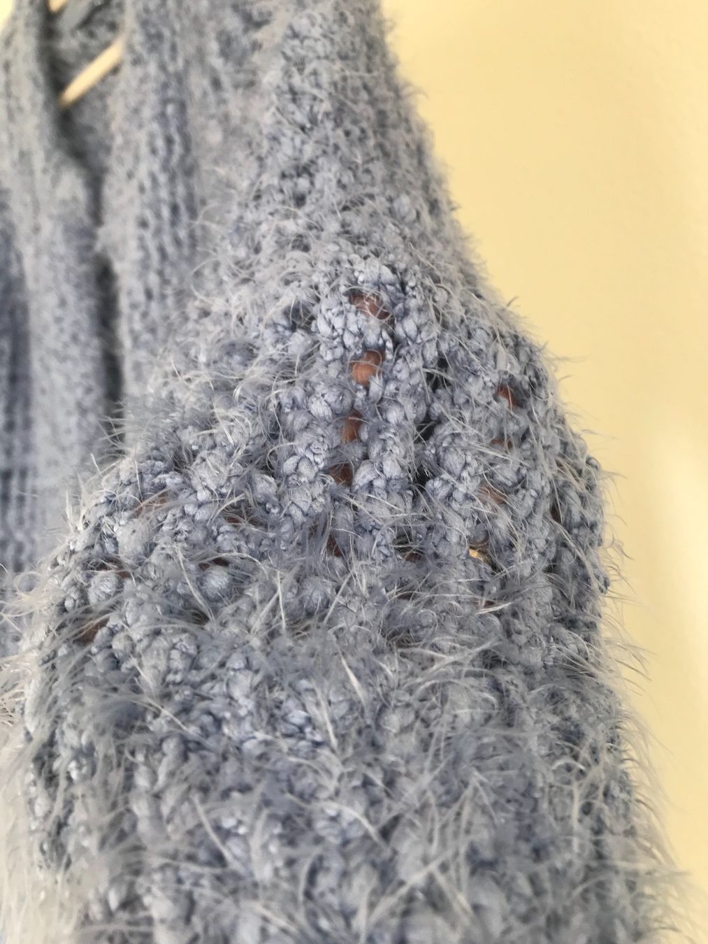 Maglioni & Felpe: Schöner Pullover – Usato da Dübendorf venduto da nela123 2