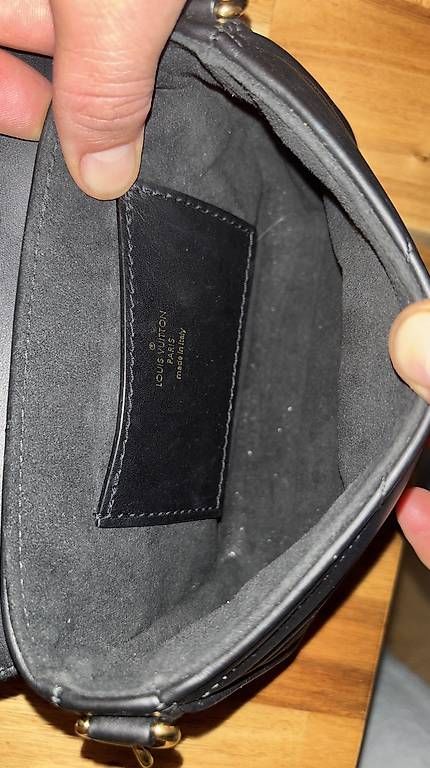 Borse da donna: Louis Vuitton New Wave Multi Pochette Umhängetasche – Usato da Wattenwil venduto da flu_6v27 4