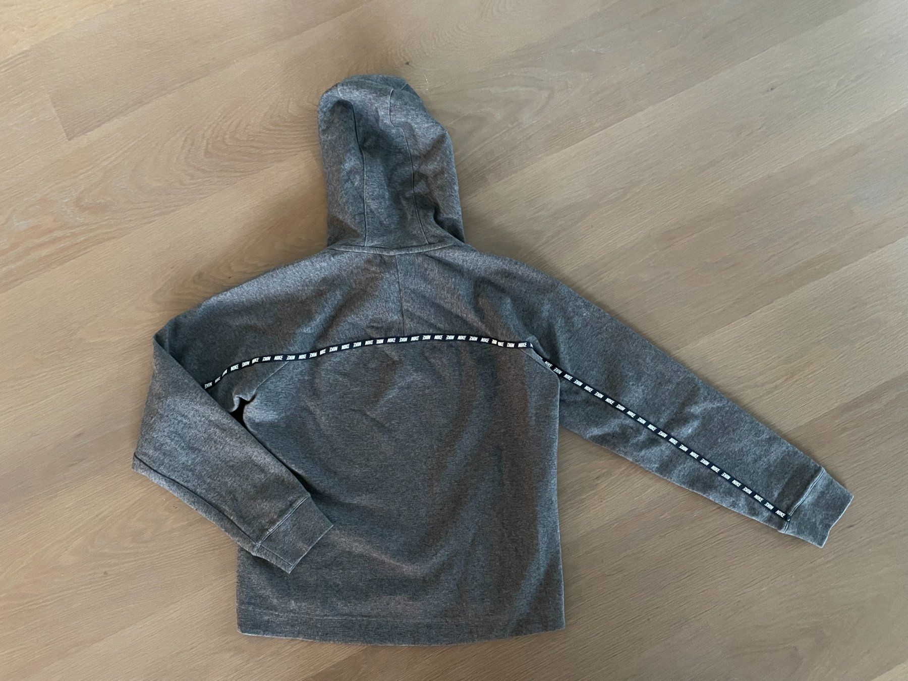 Nike Maglioni & Felpe: Nike Pullover in Gr. XS – Usato da Rüschlikon venduto da user999 3