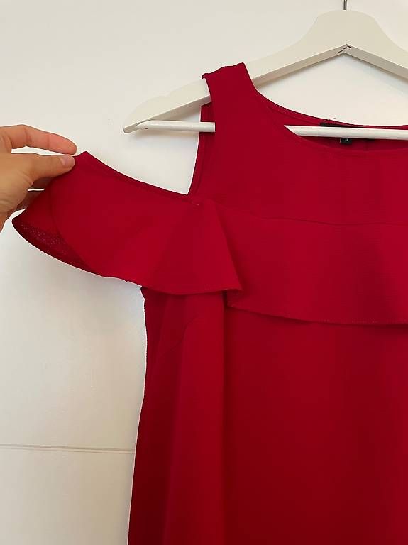 Camicette: Rote Bluse mit Carmen-Ärmel – Usato da Düdingen venduto da RiBruger 3