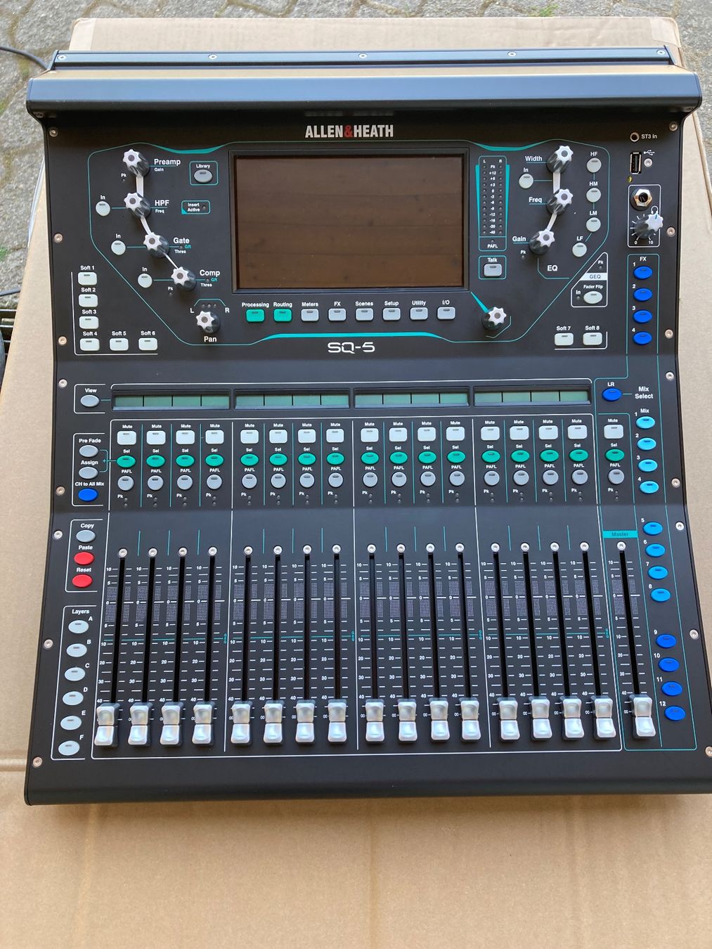 Allen & Heath Mischpulte: Table de mixage A&H SQ-5 – Gebraucht aus Les Thioleyres von Chouinard