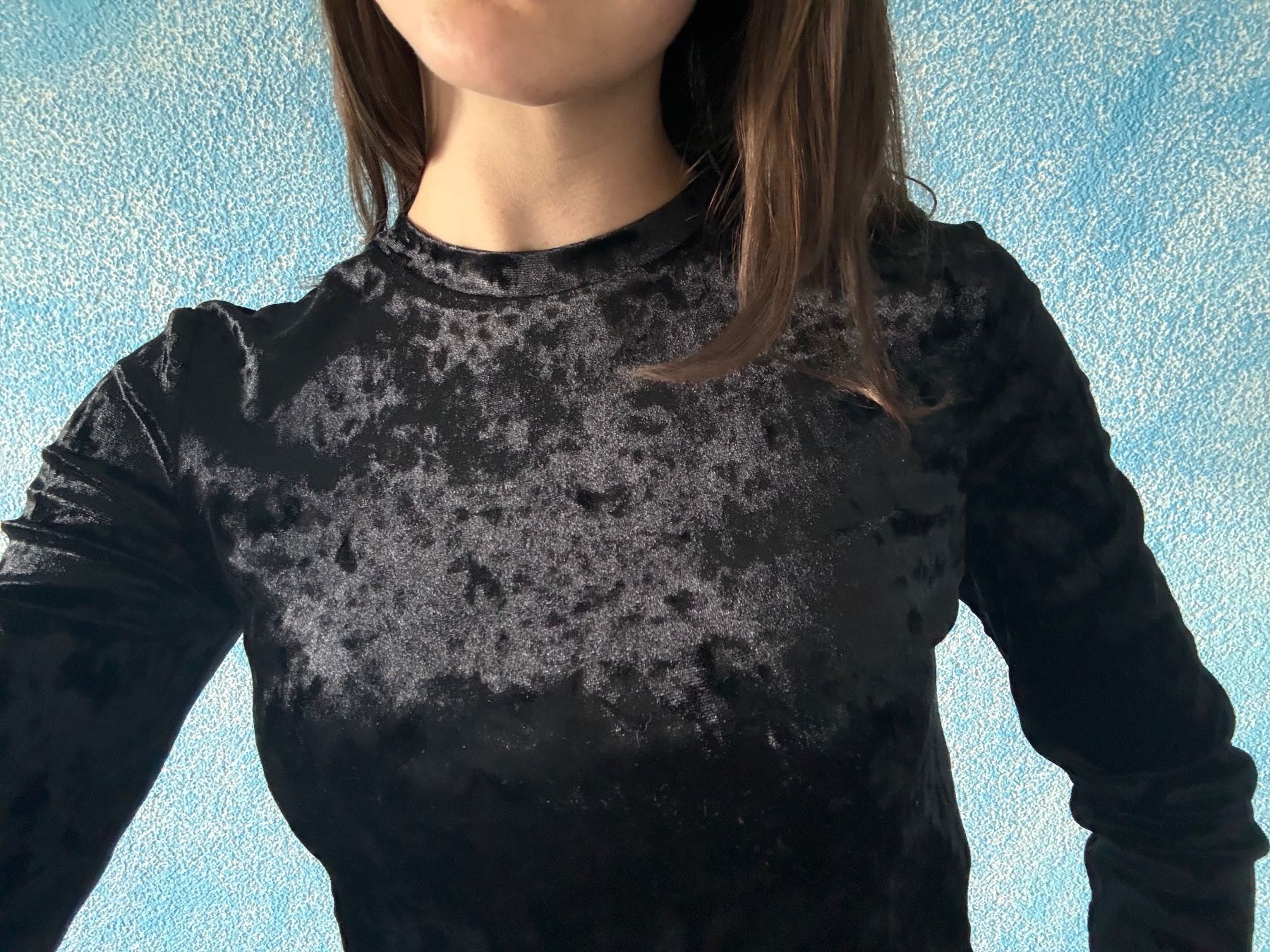 H&M Top: Schwarzes Samt-Top von H&M – Nuovo (secondo la descrizione) da Altendorf venduto da Ga04 2