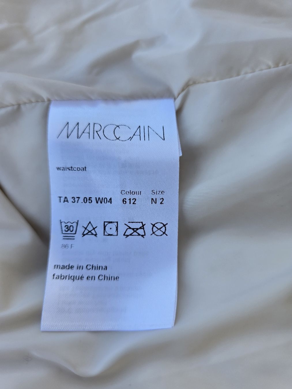 Marc Cain Gilets & Westen: Marccain Jillet mit Kapuze. Gr. 2 – Gebraucht aus Zürich von Olala_ 3
