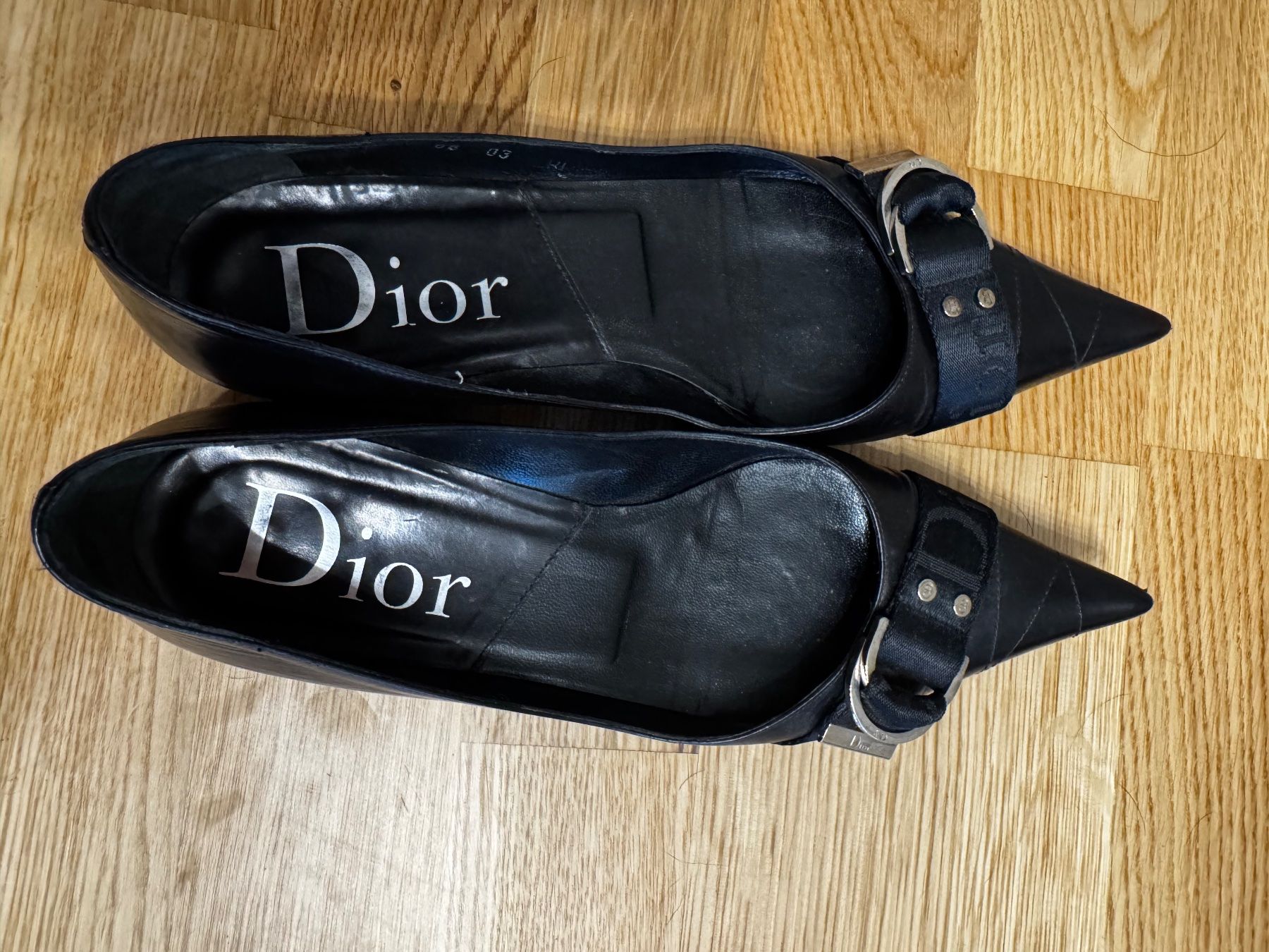 Dior Damenschuhe: S0002.50-Schuhe von Dior – Gebraucht aus Belp von Aim333