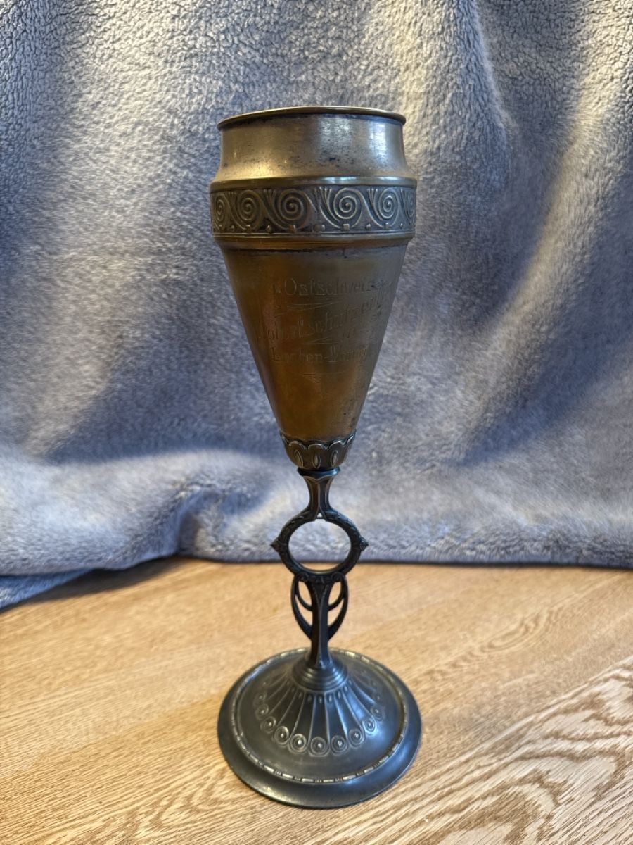 Toutes les décorations: Kelch – D'occasion à Rüti ZH par Pehispeed